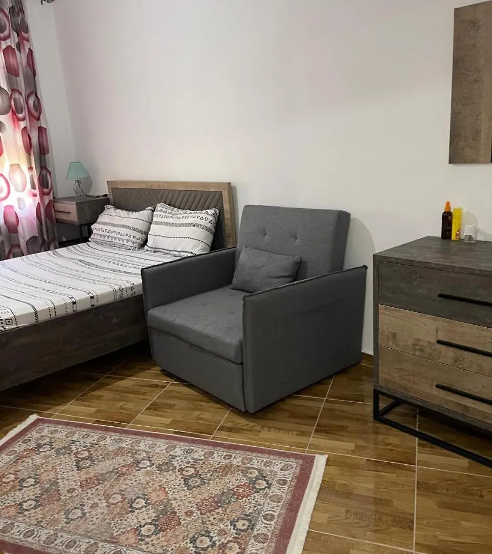 Apartment In The Center Of The City 6 Minutes Walk From The Beach Himare